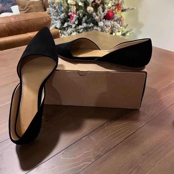 J. Crew Women's Black Suede Flats. Only worn in home once. Smoke free home - Picture 3 of 6